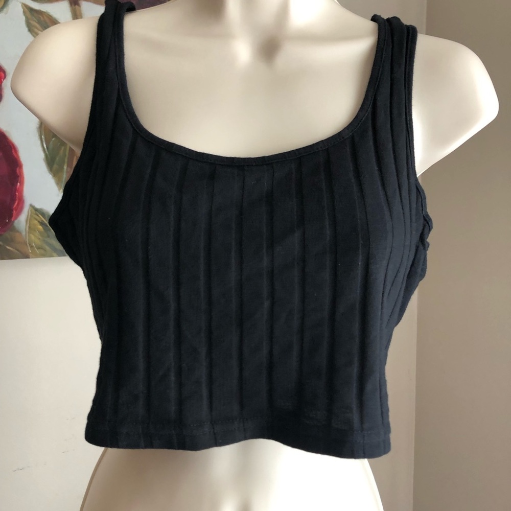 Black crop top